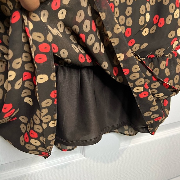 Ann Taylor Women’s blouse - Brown w/ brown/tan/red dots - Sz. XL - Picture 5 of 7